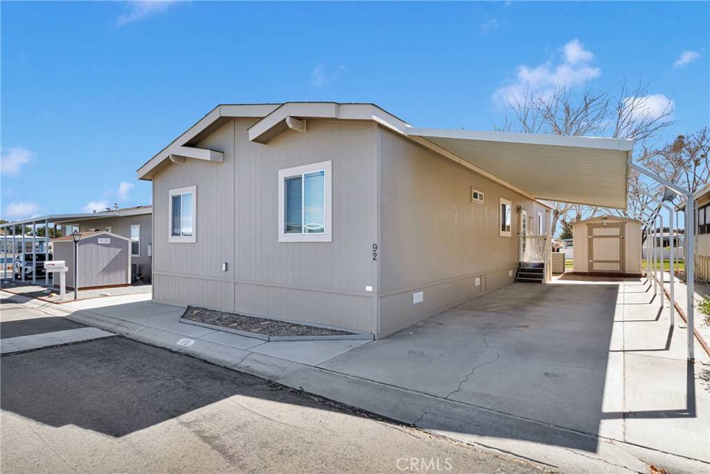 Victorville, CA 92395,13393 Mariposa RD #92