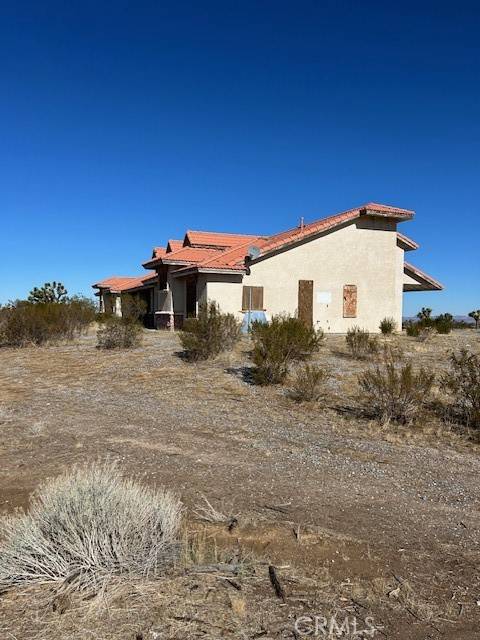 Phelan, CA 92371,6502 La Mesa RD
