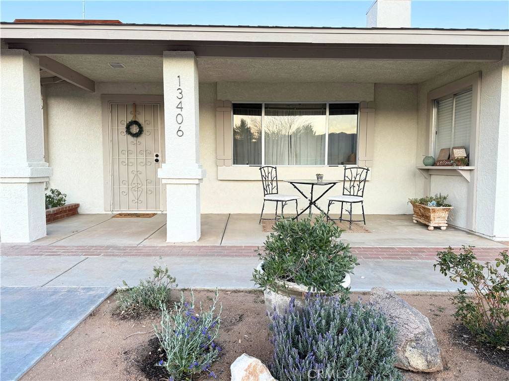 Apple Valley, CA 92308,13406 Deerwood RD
