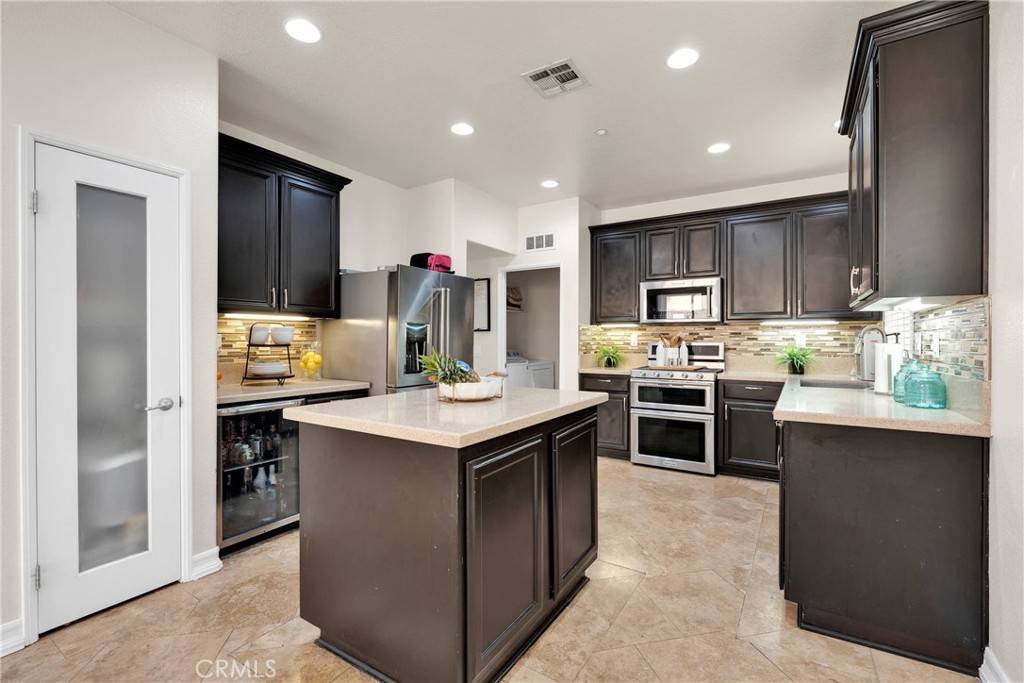 16298 Pablo Creek LN Fontana, CA 92336