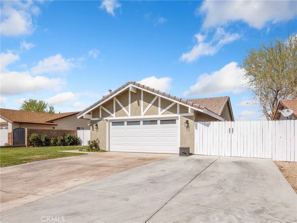 Victorville, CA 92395,13140 Meteor DR