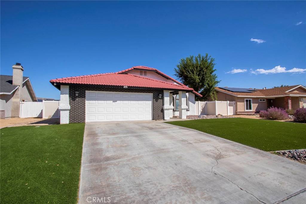 Victorville, CA 92395,13080 Bermuda Dunes DR