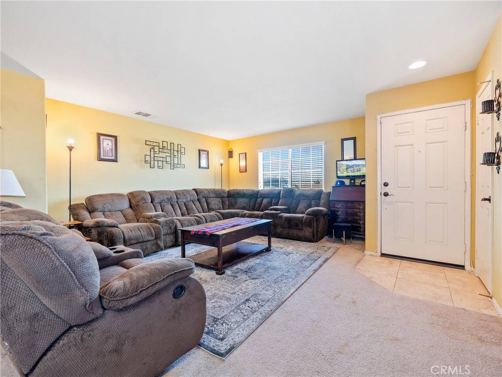Victorville, CA 92392,11863 Far Hills LN