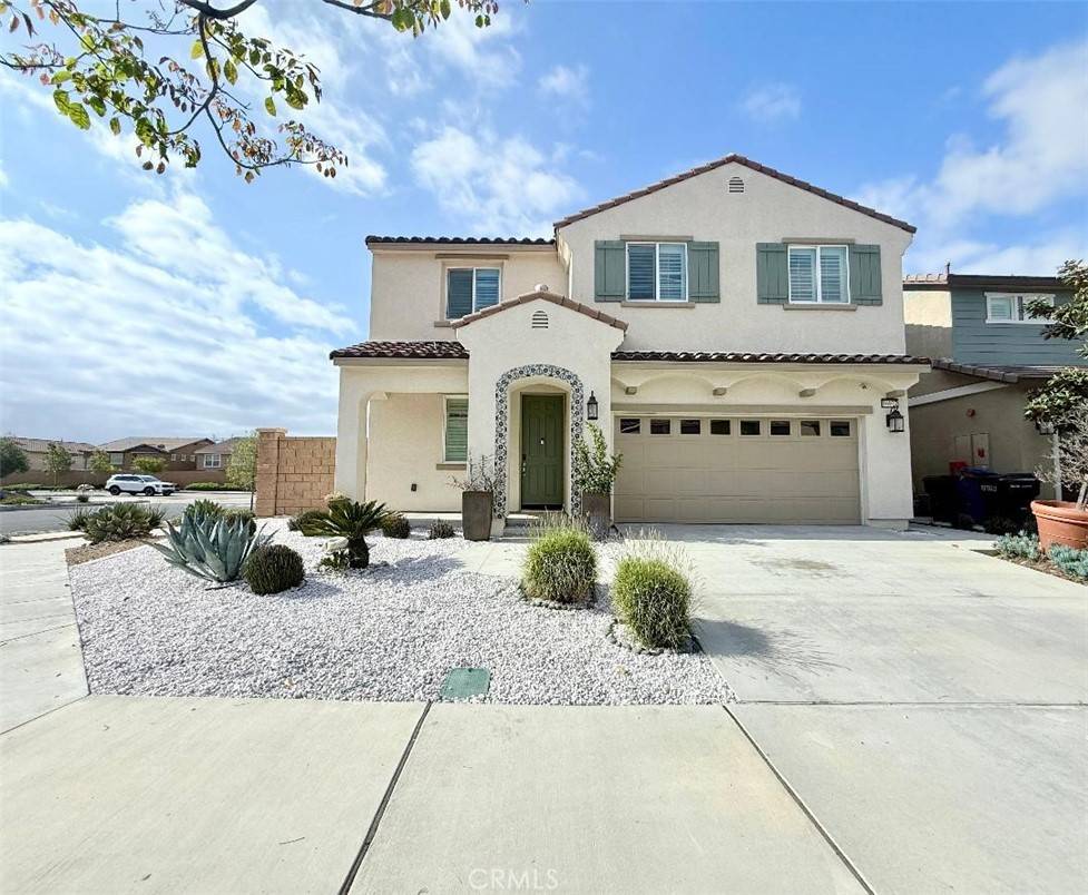 Fontana, CA 92336,16977 Red Tail LN