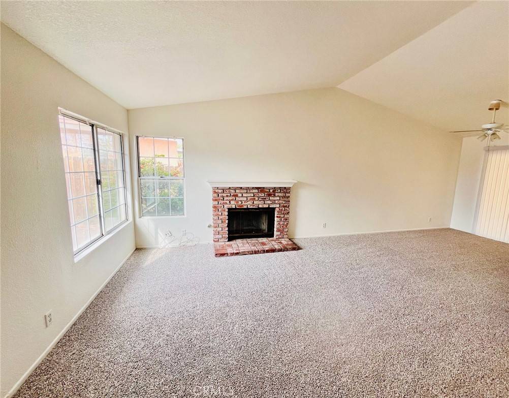 Victorville, CA 92395,16558 San Juan CT