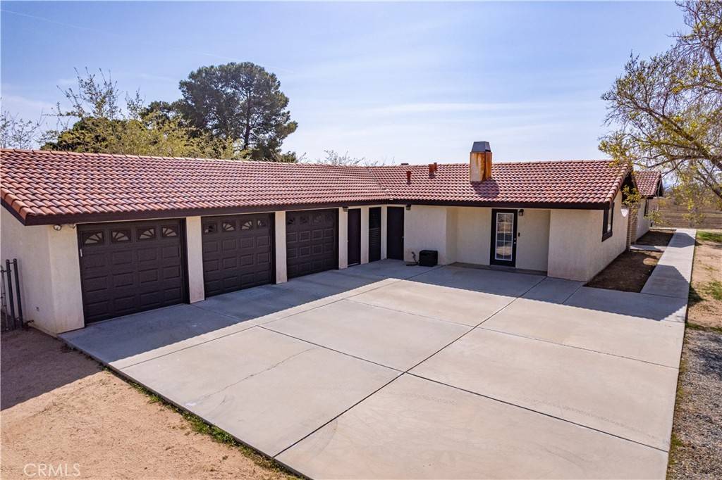 Apple Valley, CA 92308,22377 Viento RD