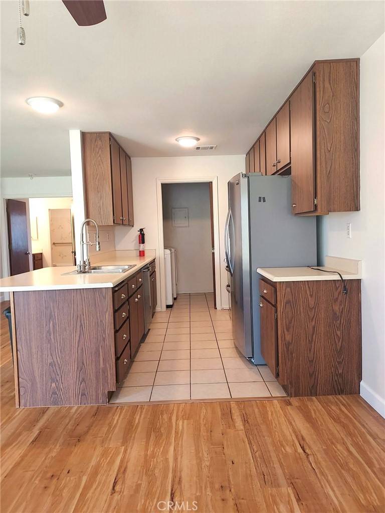 Helendale, CA 92342,27535 Lakeview DR #14
