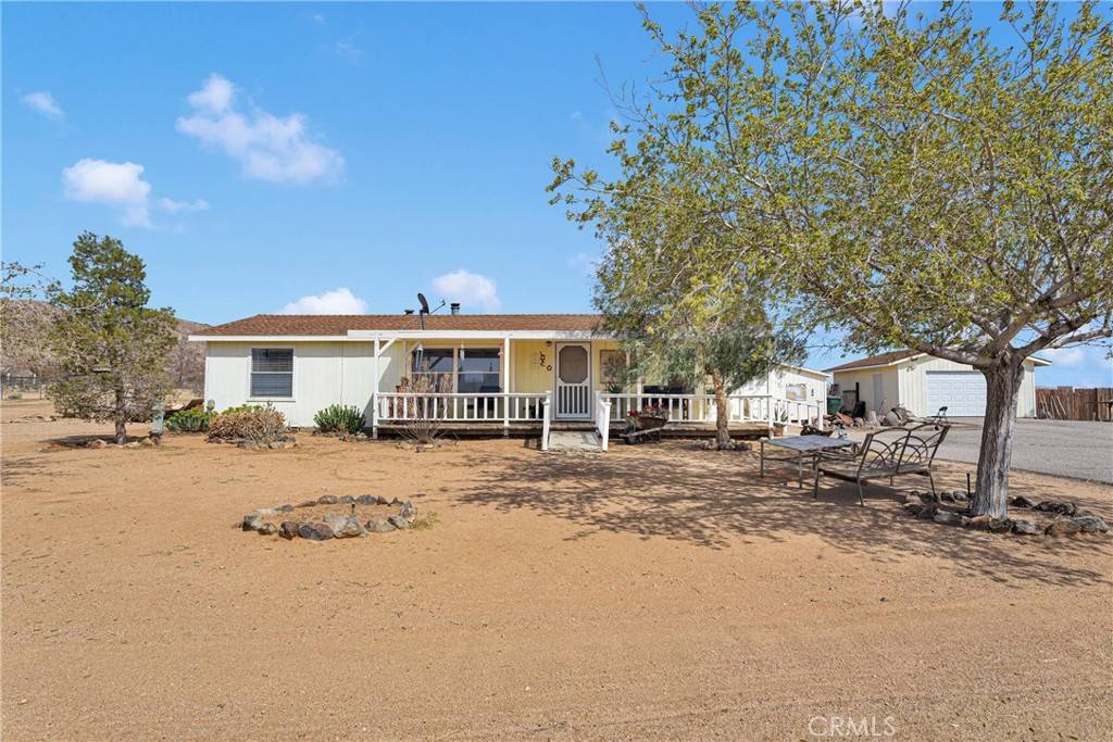 Apple Valley, CA 92307,21099 Weimar AVE