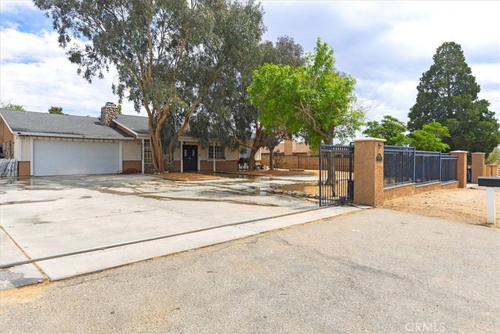 Apple Valley, CA 92307,16815 Neenach RD