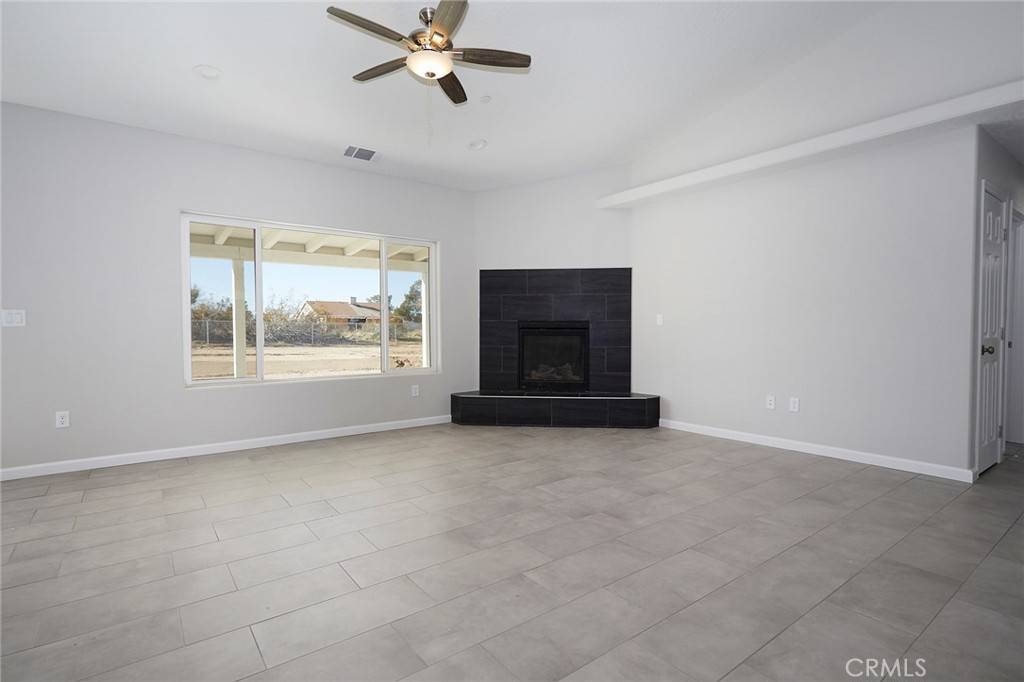 Hesperia, CA 92345,17796 Valencia ST