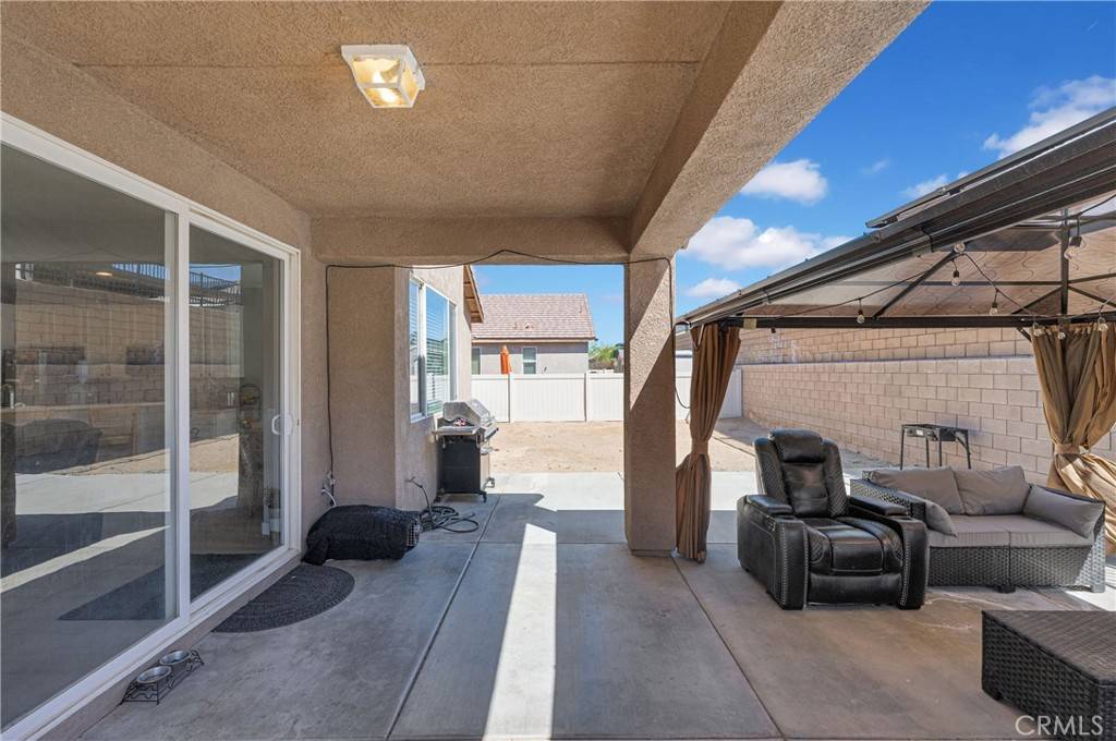 Adelanto, CA 92301,11779 Desert Glen ST