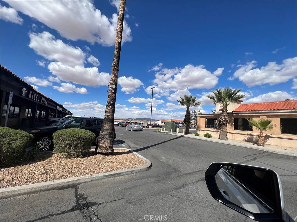 Apple Valley, CA 92308,21650 Bear Valley RD