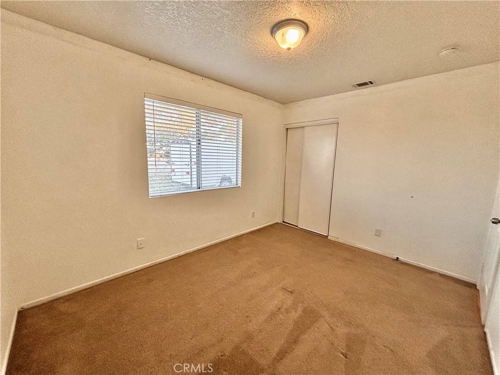 14366 Bambi Ct Phelan, CA 92371