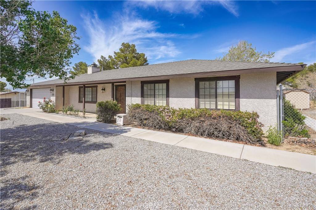 Apple Valley, CA 92307,15084 TACONY RD