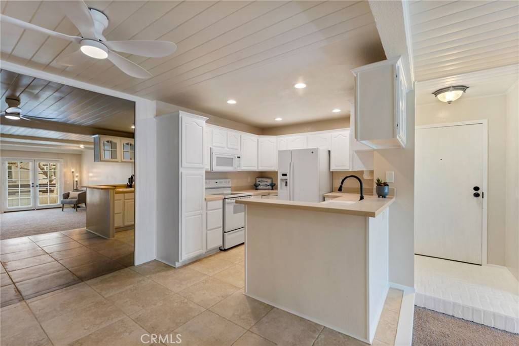 Huntington Beach, CA 92646,21372 Brookhurst ST #226
