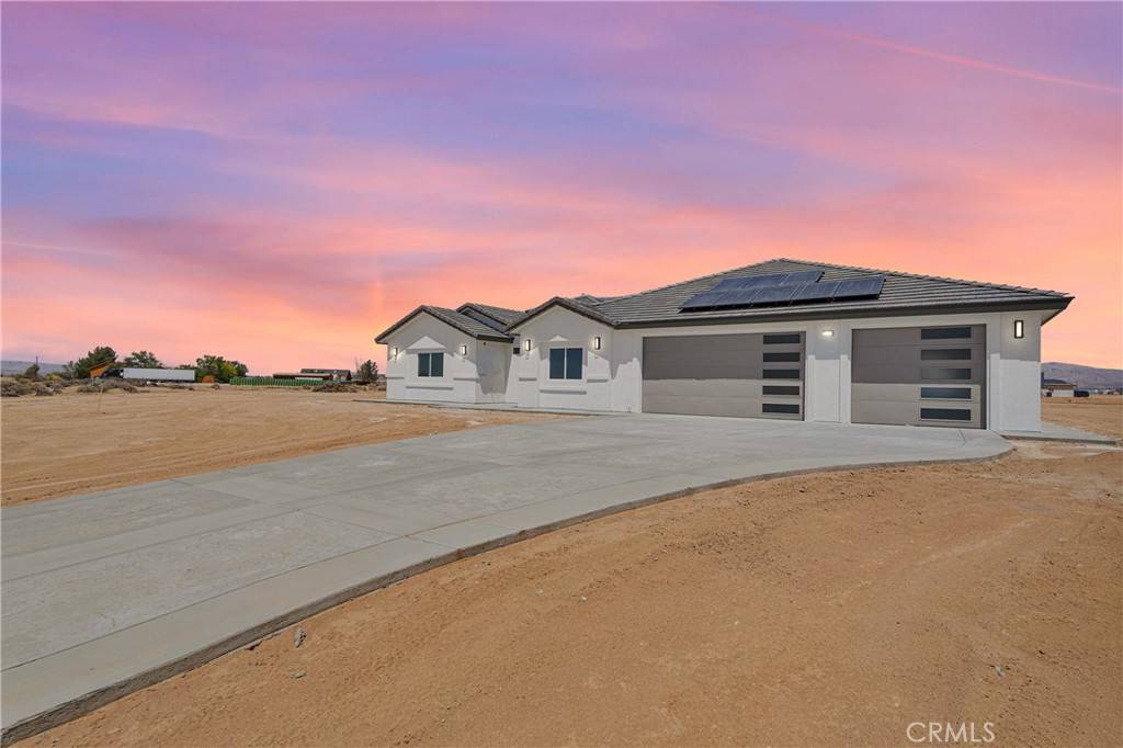 Apple Valley, CA 92307,23420 Klickitat AVE