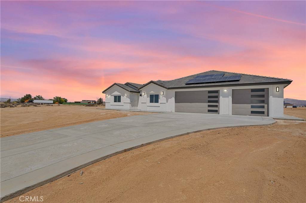 Apple Valley, CA 92307,23420 Klickitat AVE