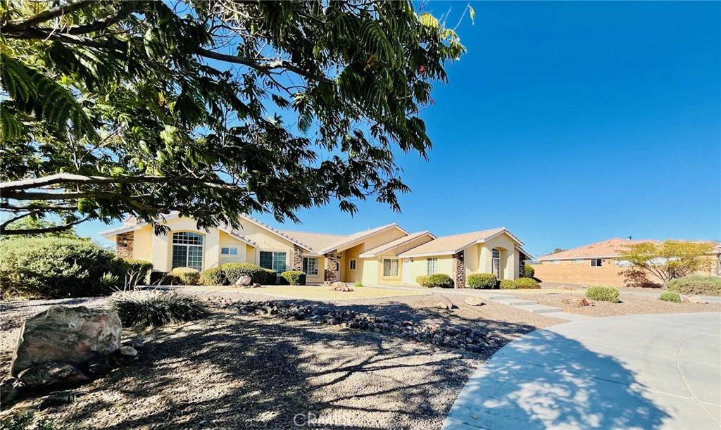 Apple Valley, CA 92307,19640 Yanan RD