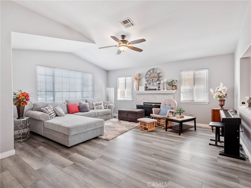Victorville, CA 92395,13486 Jubilee PL