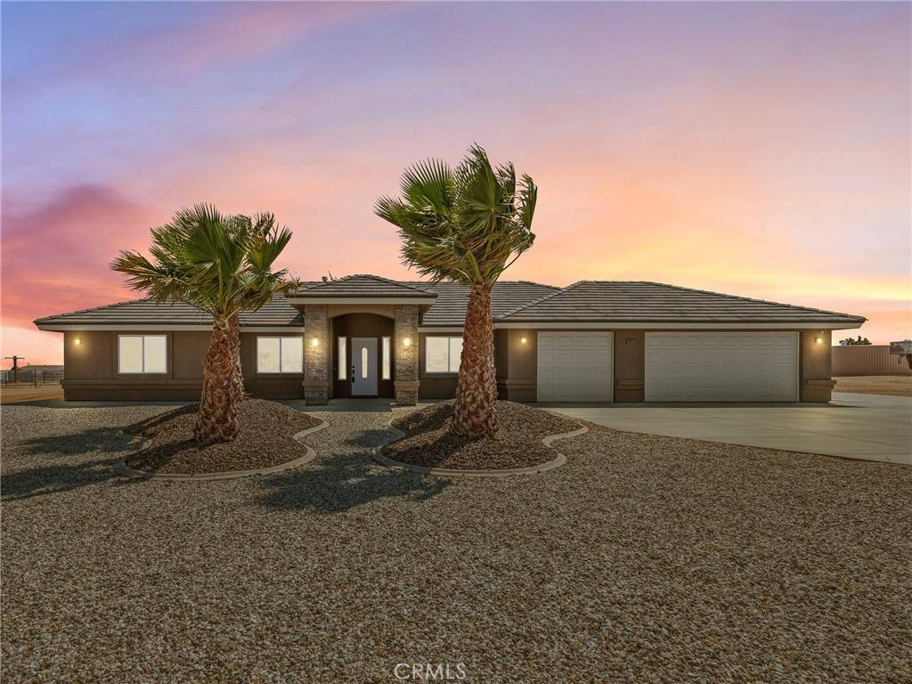 Oak Hills, CA 92344,10015 Verbena RD