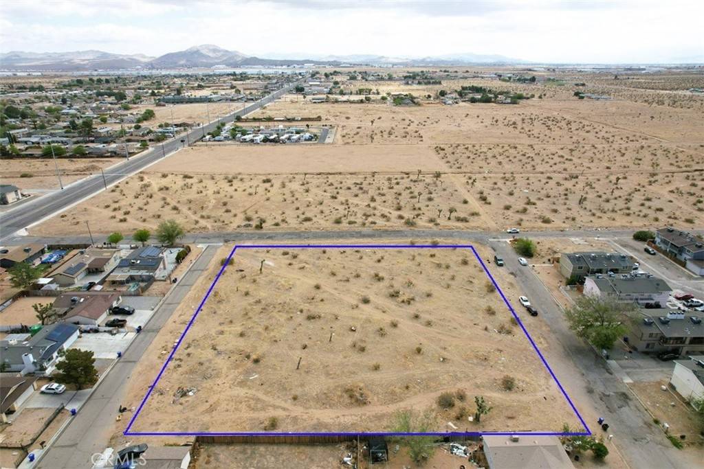 Adelanto, CA 92301,3 Aztec LN