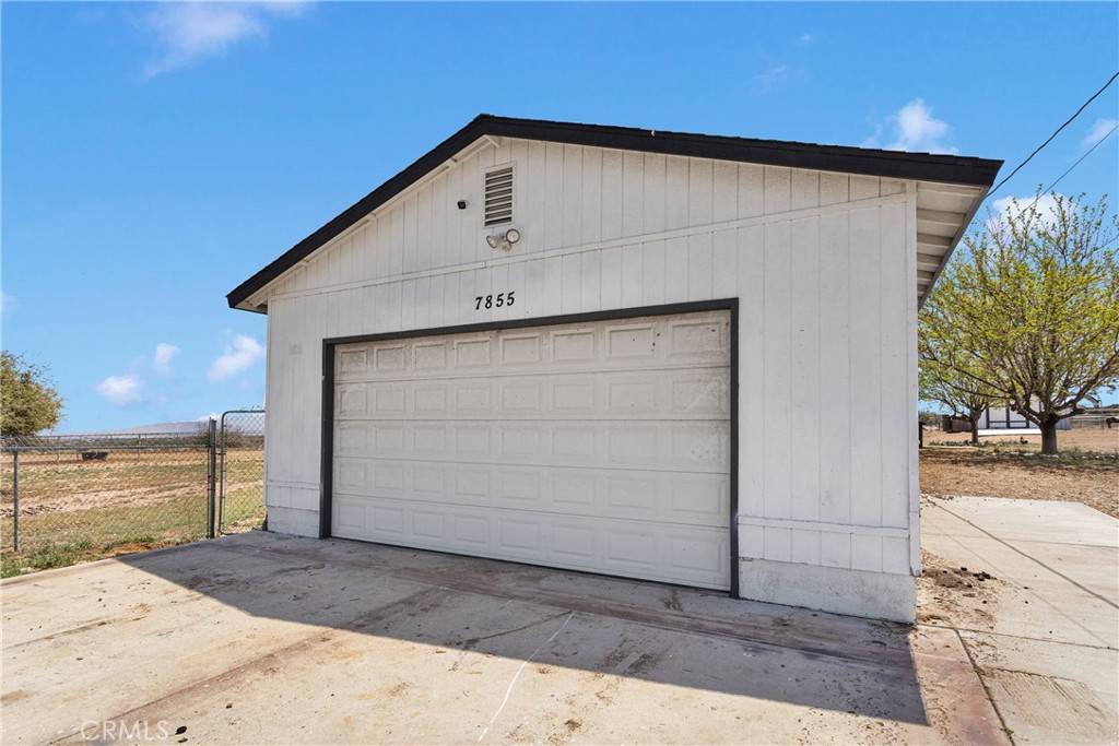 Phelan, CA 92371,7855 Shasta RD