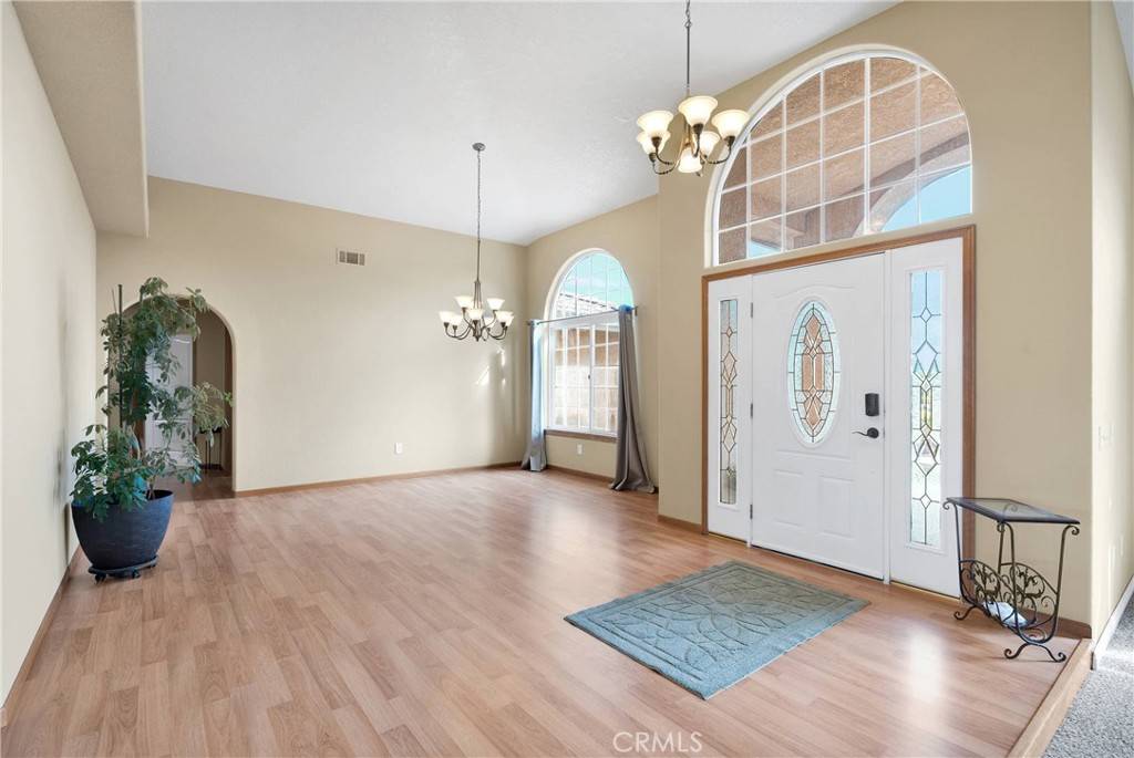 Apple Valley, CA 92307,19501 Kinai RD