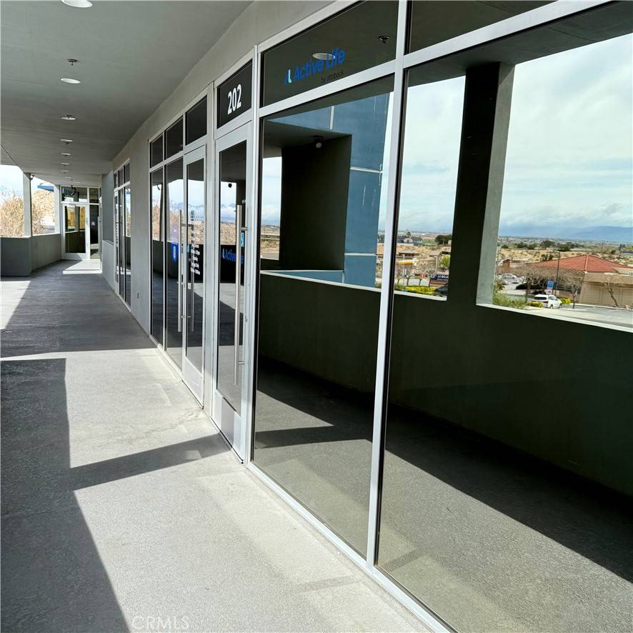 Apple Valley, CA 92307,16008 Kamana RD