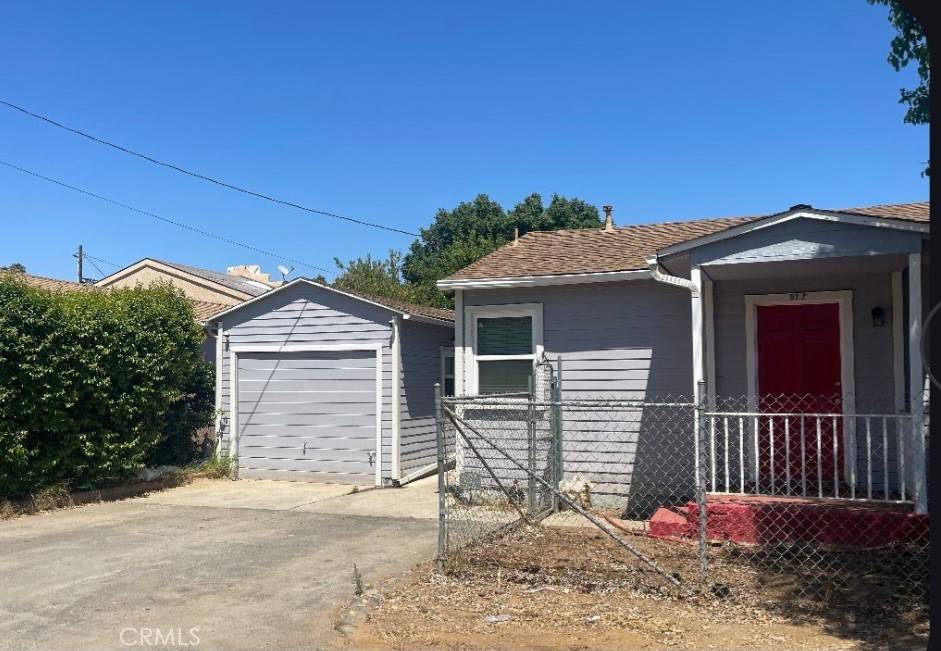 Fallbrook, CA 92028,522 S Pico AVE