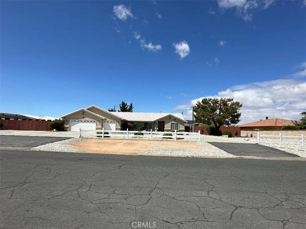 Apple Valley, CA 92307,13784 Cronese RD