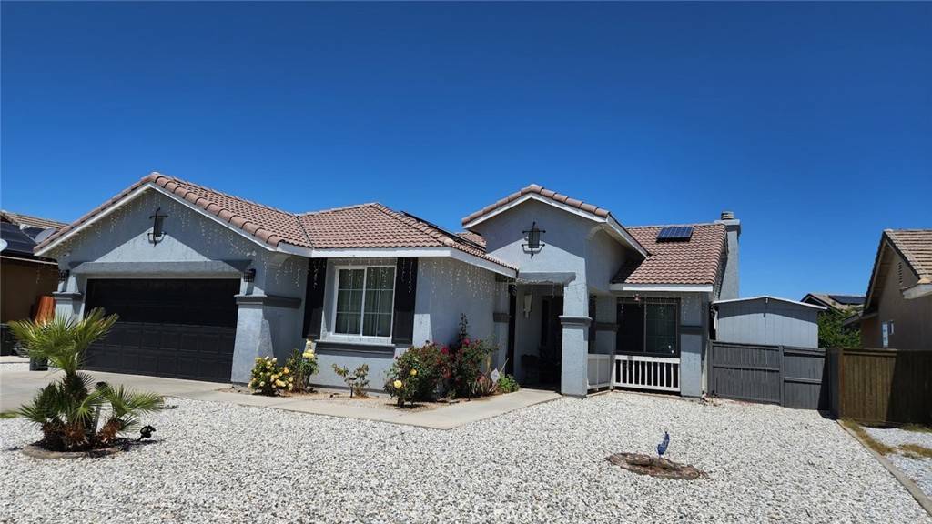 Adelanto, CA 92301,11542 Villa ST