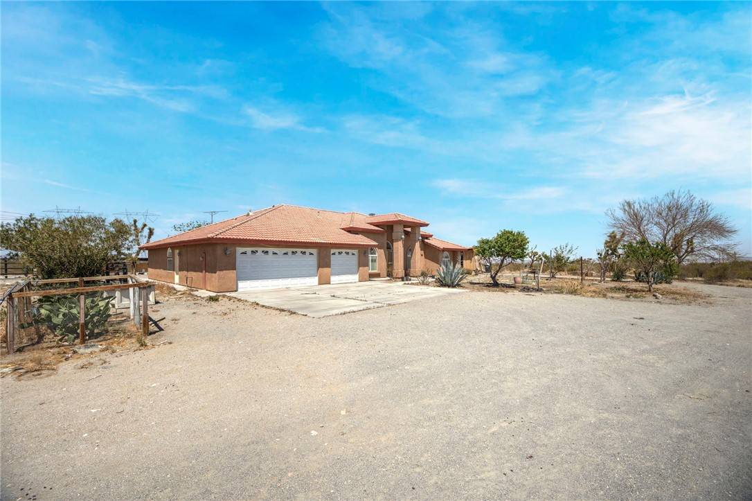 Pinon Hills, CA 92372,13724 Arena Rd
