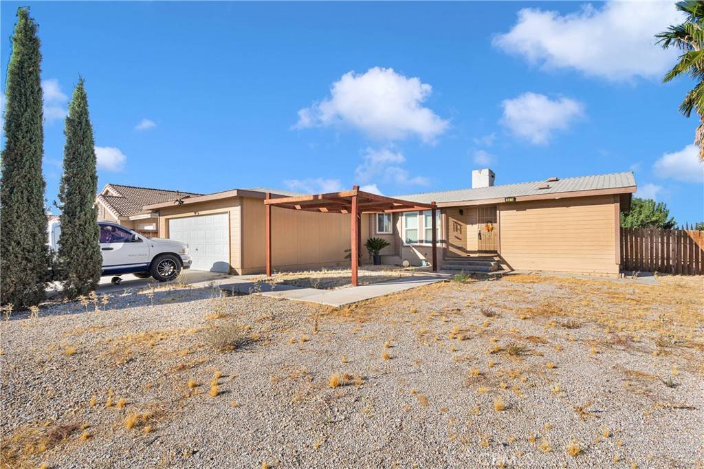 Adelanto, CA 92301,18870 Dogwood CT