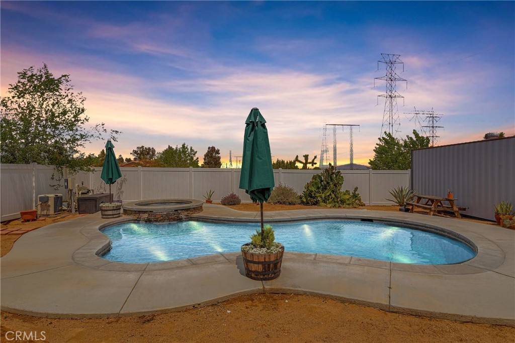 Oak Hills, CA 92344,14196 Sage ST