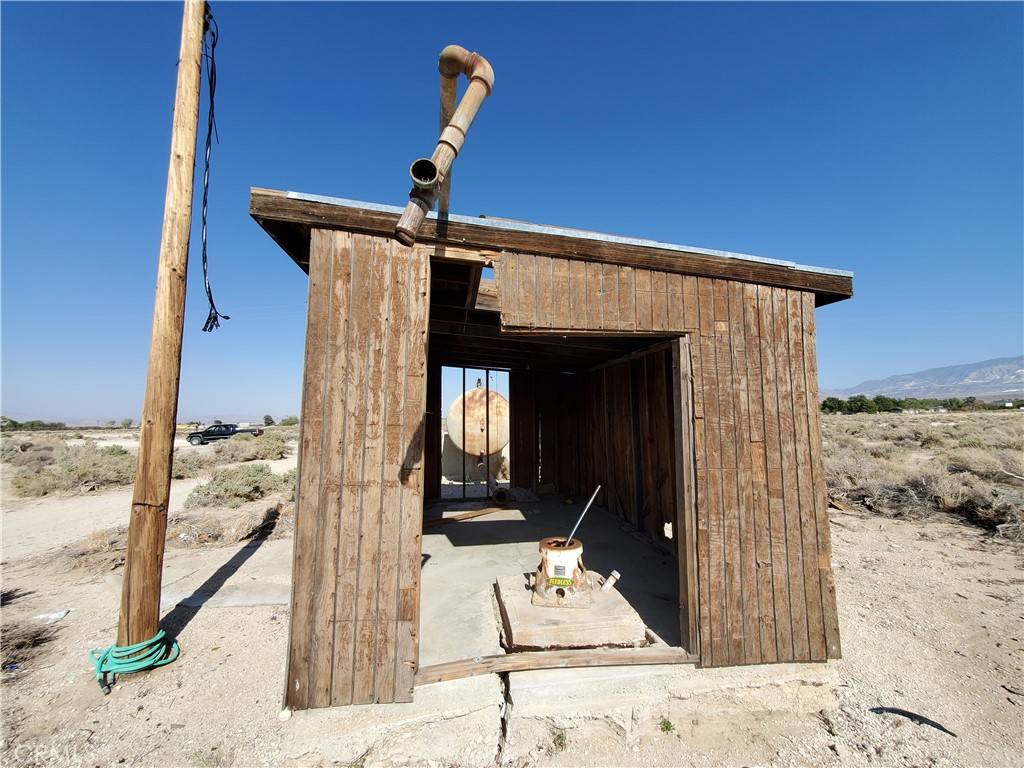 10850 Baker RD Lucerne Valley, CA 92307
