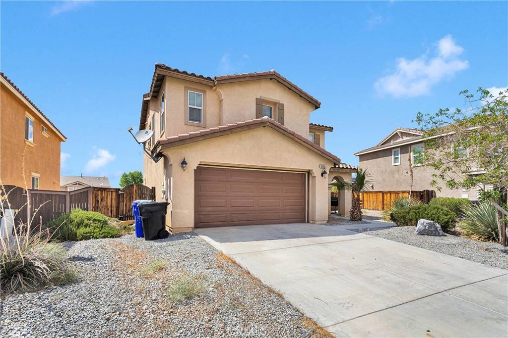 Victorville, CA 92394,16966 Grand Triassic LN