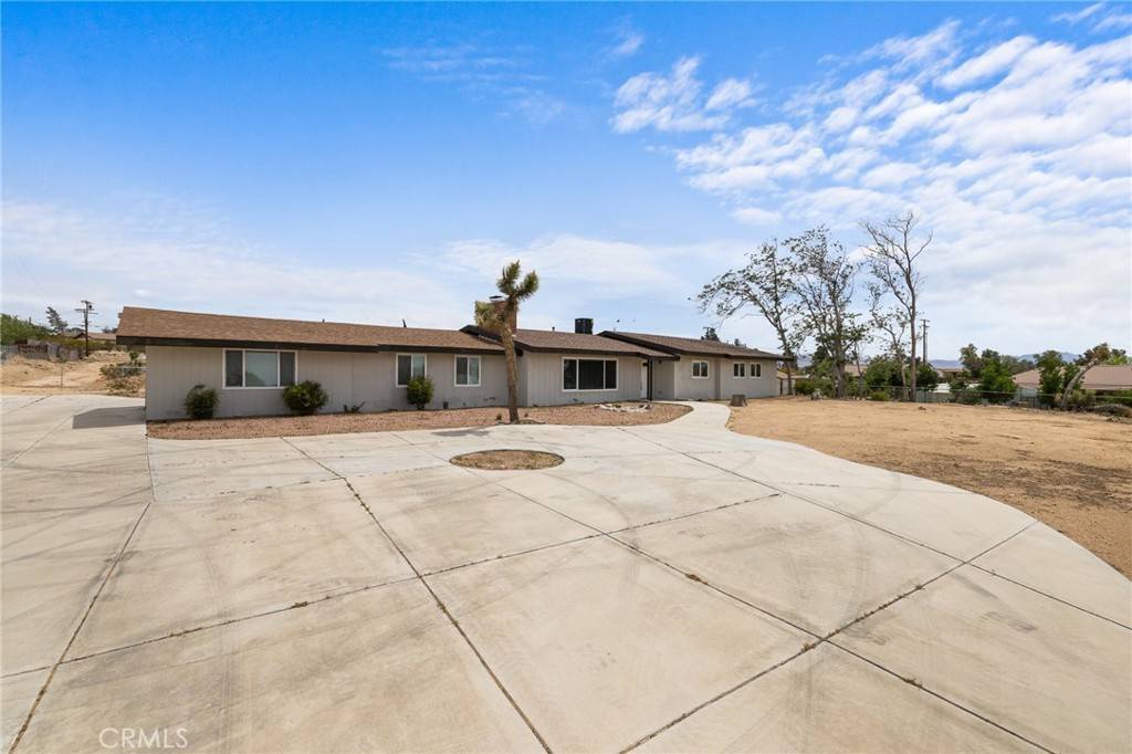 Apple Valley, CA 92307,14145 Apple Valley RD