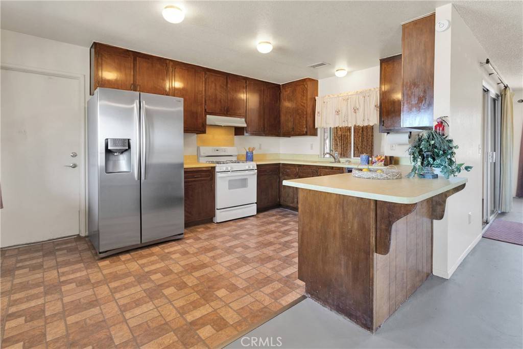 Victorville, CA 92392,14747 El Cariso RD
