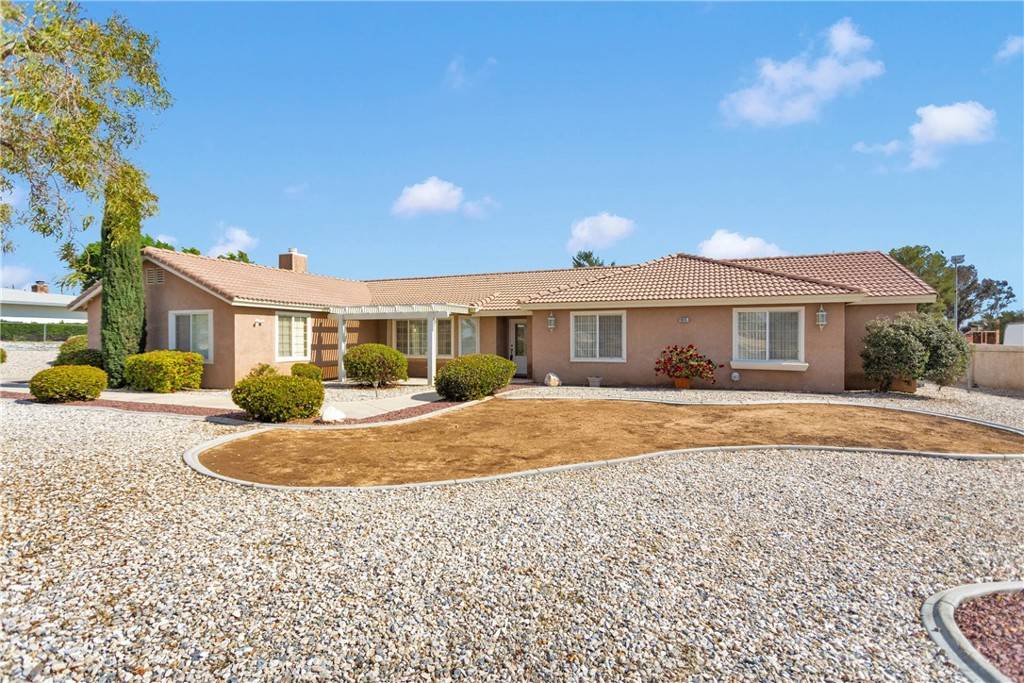 Apple Valley, CA 92307,19115 Seneca