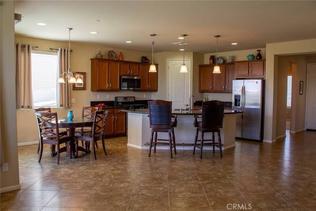 Apple Valley, CA 92308,10637 Green Valley Road