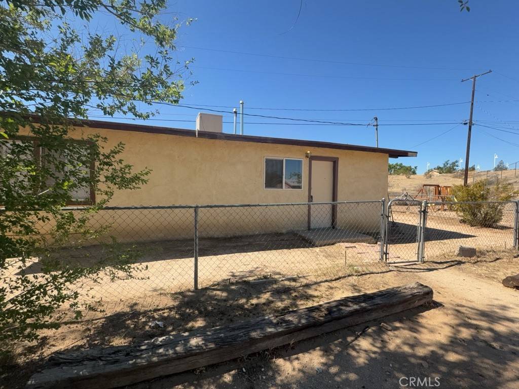 Victorville, CA 92395,16827 Batson RD