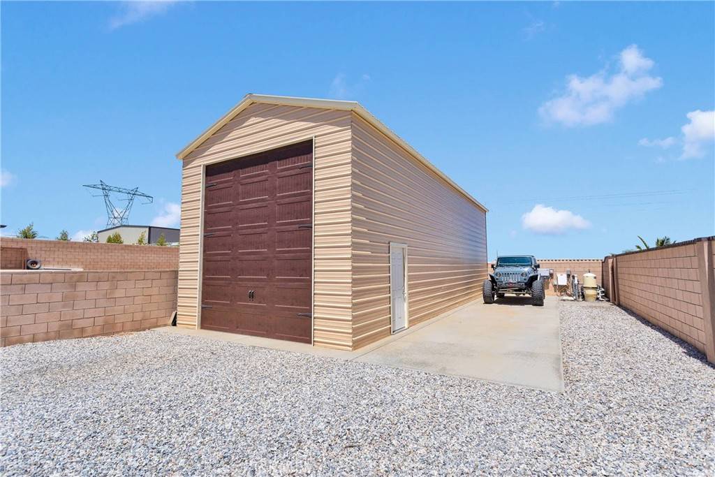 Oak Hills, CA 92344,11844 Jenny ST