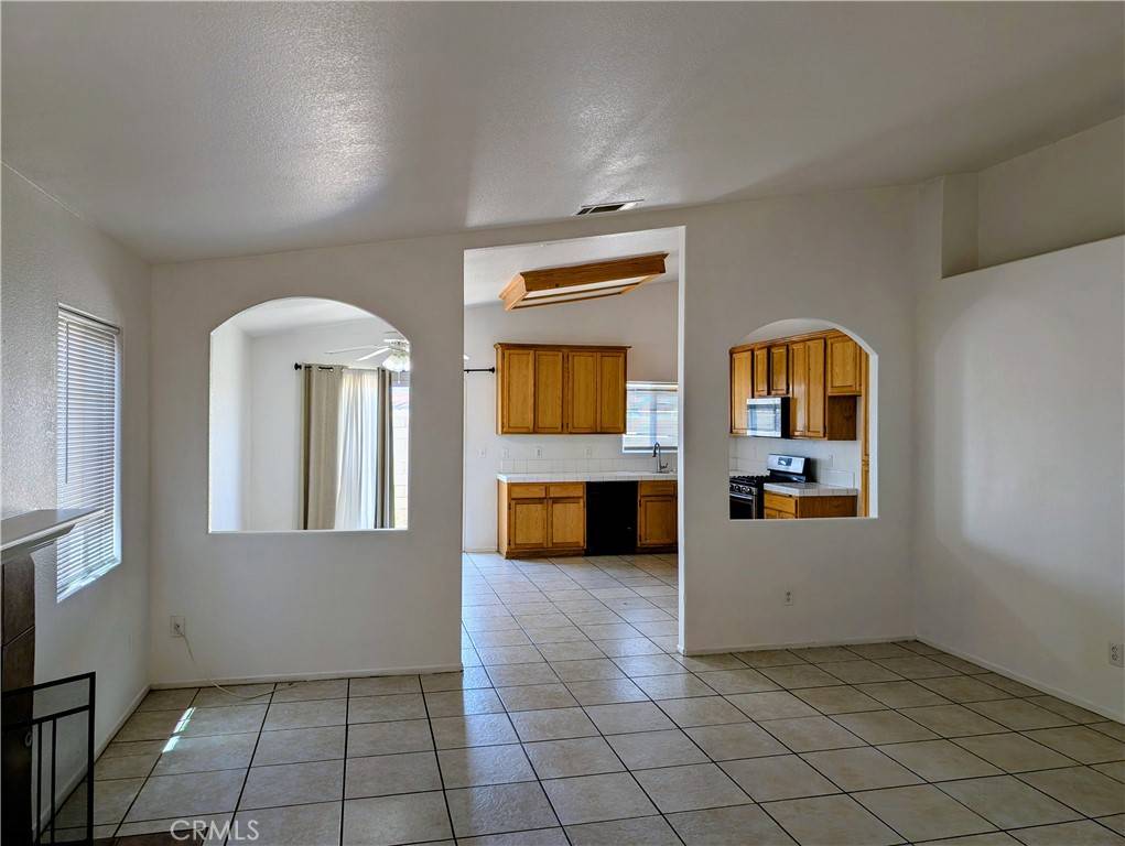 Victorville, CA 92395,17012 Monaco DR