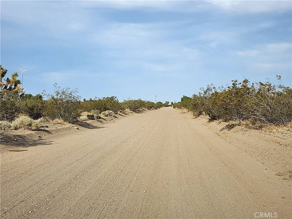Lucerne Valley, CA 92356,502 Morningside ST