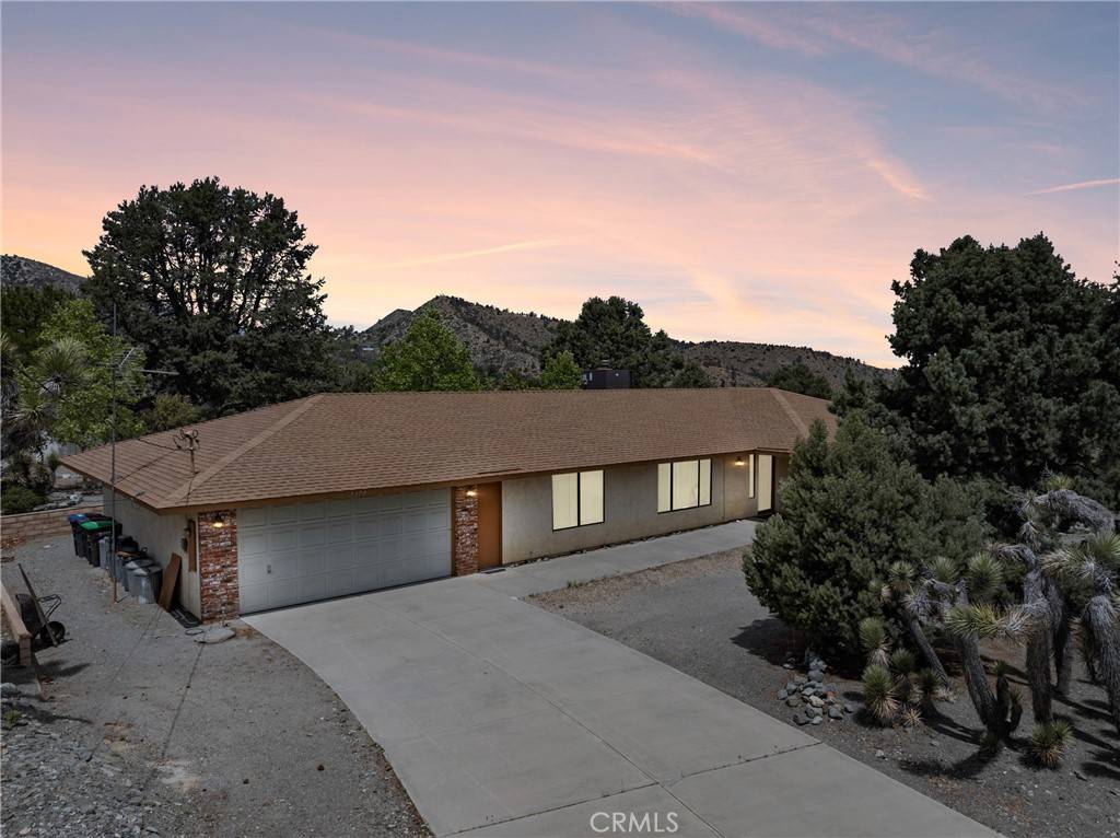 Wrightwood, CA 92397,7370 Scrub Oak DR