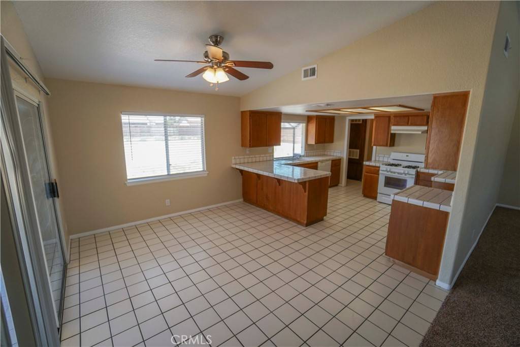 11540 Mohawk RD Apple Valley, CA 92308