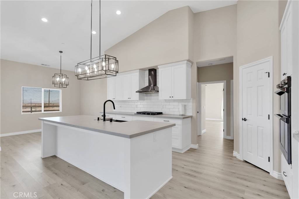 21192 Zuni RD Apple Valley, CA 92307