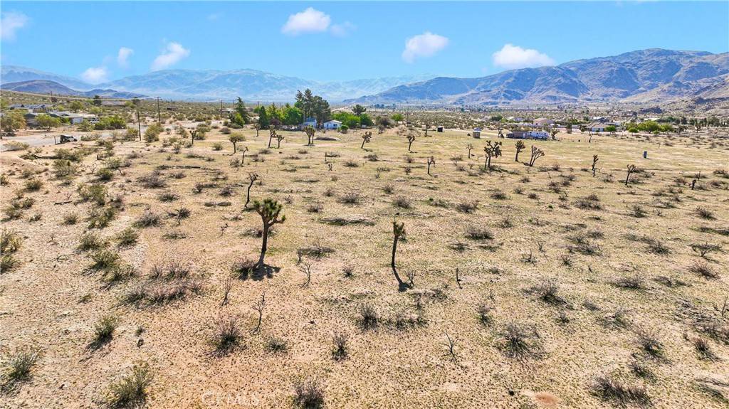 Apple Valley, CA 92307,0 Cahuilla RD