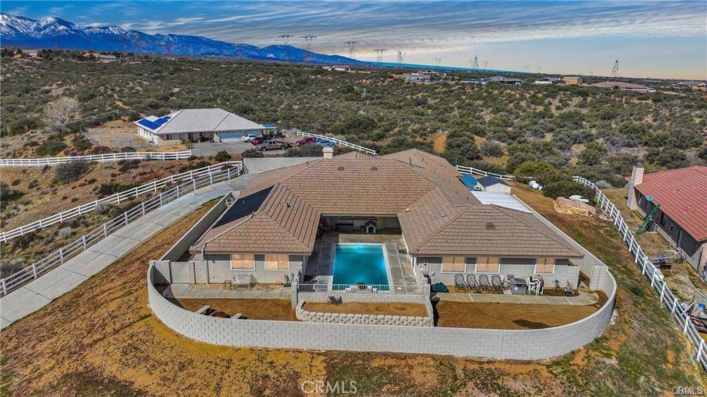 Oak Hills, CA 92344,10180 Buffalo RD