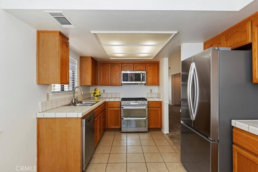 19126 Frances ST Apple Valley, CA 92308